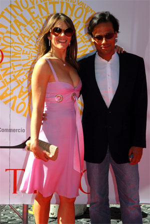 Illustration for article titled Elizabeth Hurley + Valentino = Does This Woman Age?